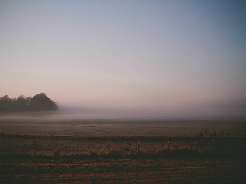 露营躺平<br>yxepqio.cn 山系野奢指南